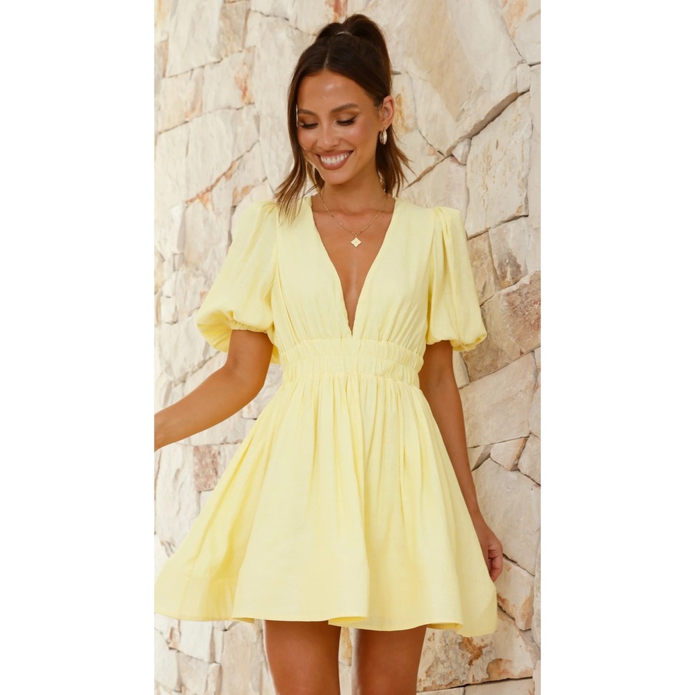 BILLY J Erin Mini Dress in Butter Yellow Size 12 Cute NWT Flirty